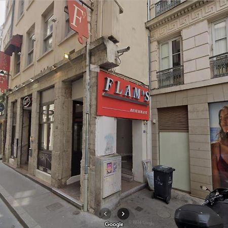Nocnoc - L'Etage De Cordeliers Lägenhet Lyon Exteriör bild